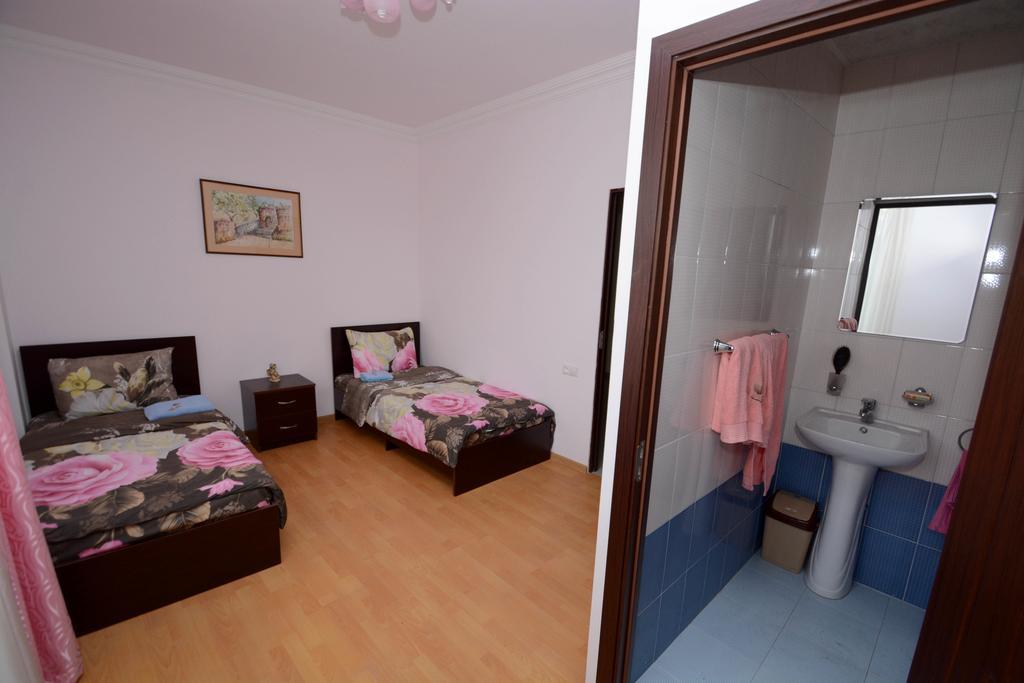 יירבאן Bonjour Guest House מראה חיצוני תמונה