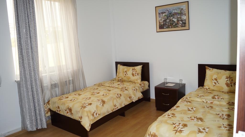 יירבאן Bonjour Guest House מראה חיצוני תמונה